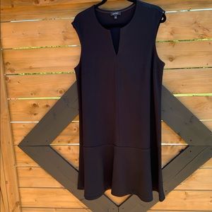 Lord & Taylor Perfect Little Black Dress
